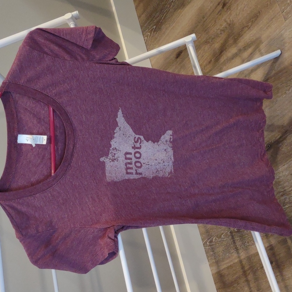Women's tee